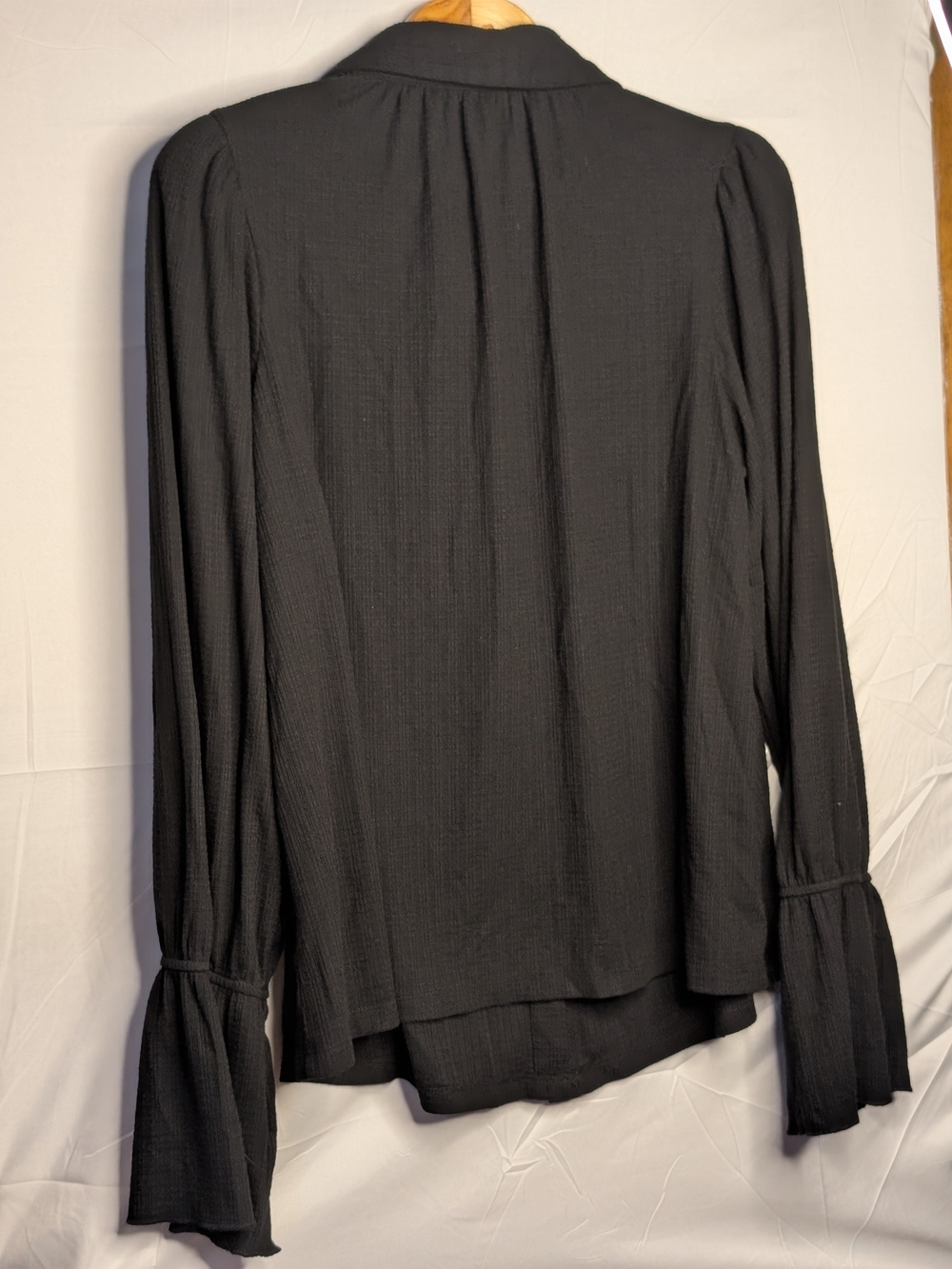 Torrid Nightfall Black Spider Embroidered Collar Button Up Blouse Size 1 - Picture 5 of 5